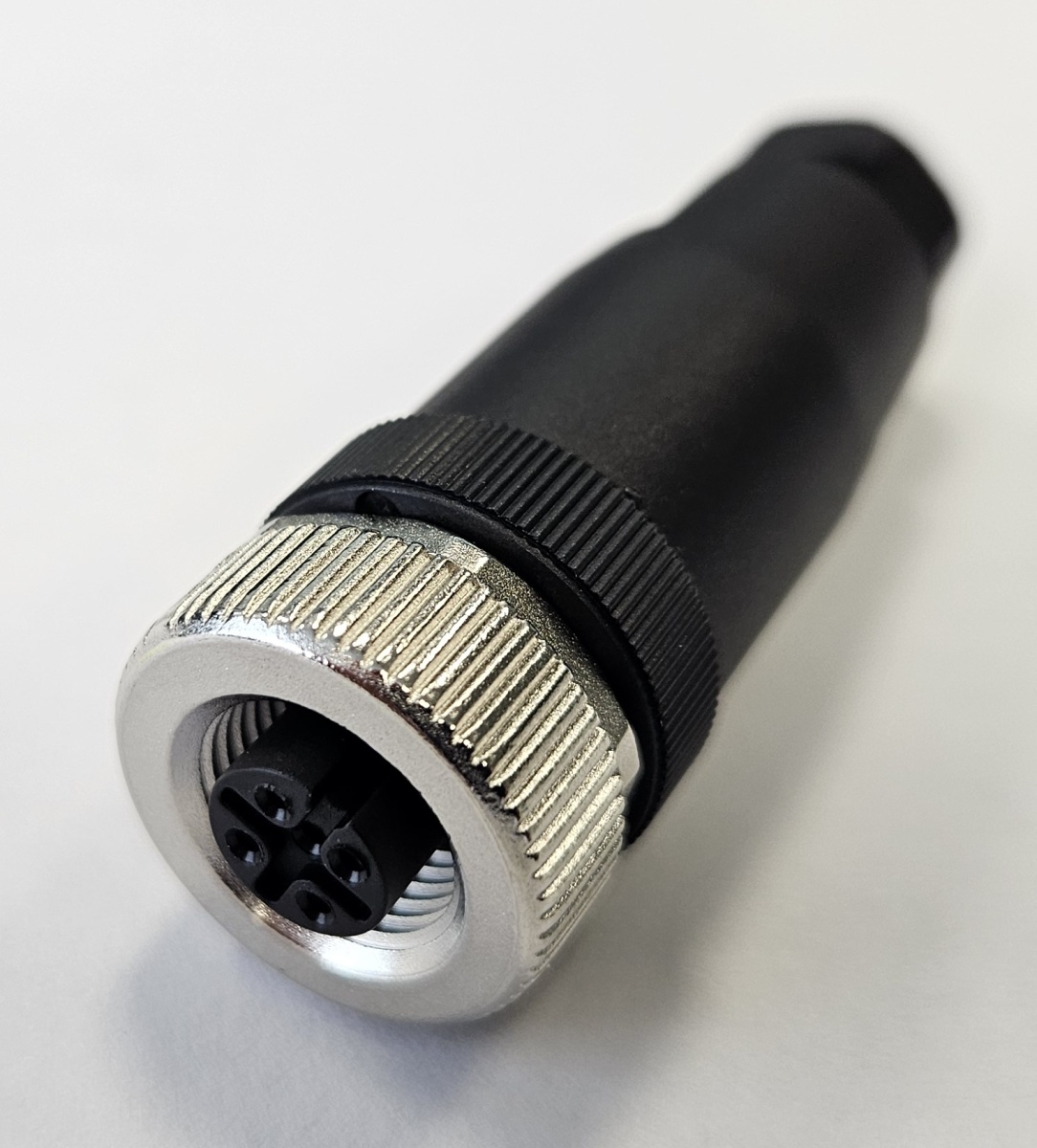 СЦМ120013-04A, Штекерный соединитель