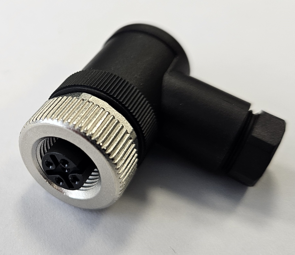 СЦМ120017-04A, Штекерный соединитель